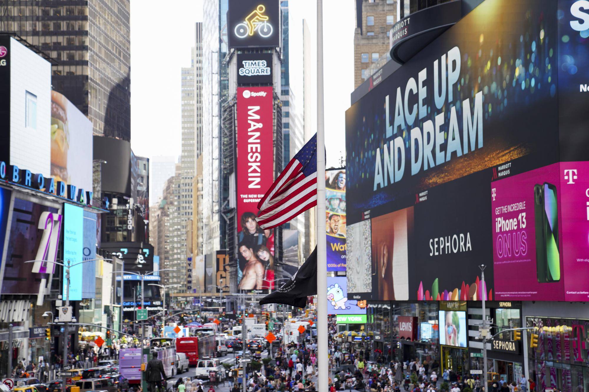 全球廣告業(yè)迎里程碑 2023年?duì)I收首破萬億美元大關(guān)